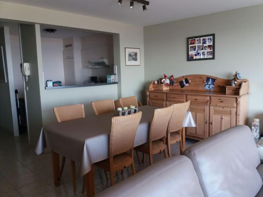 Appartement Zeedijk Heist Met Garage Knokke-Le-Zoute Extérieur photo